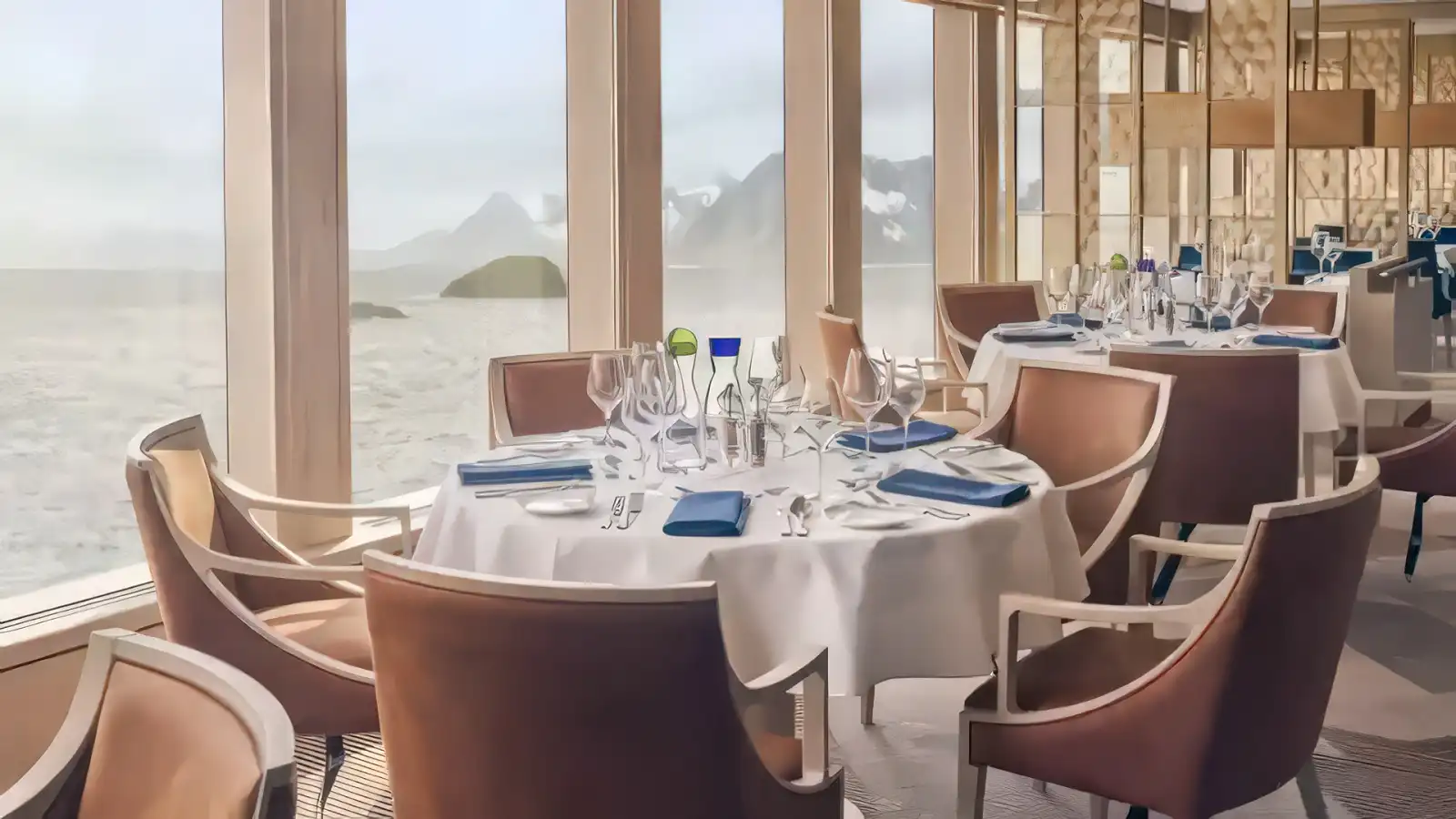 Lindblad Expeditions restaurant