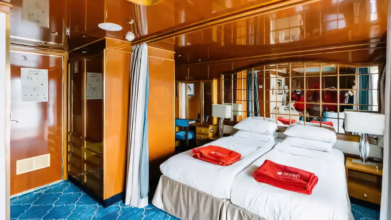 Poseidon Expeditions room