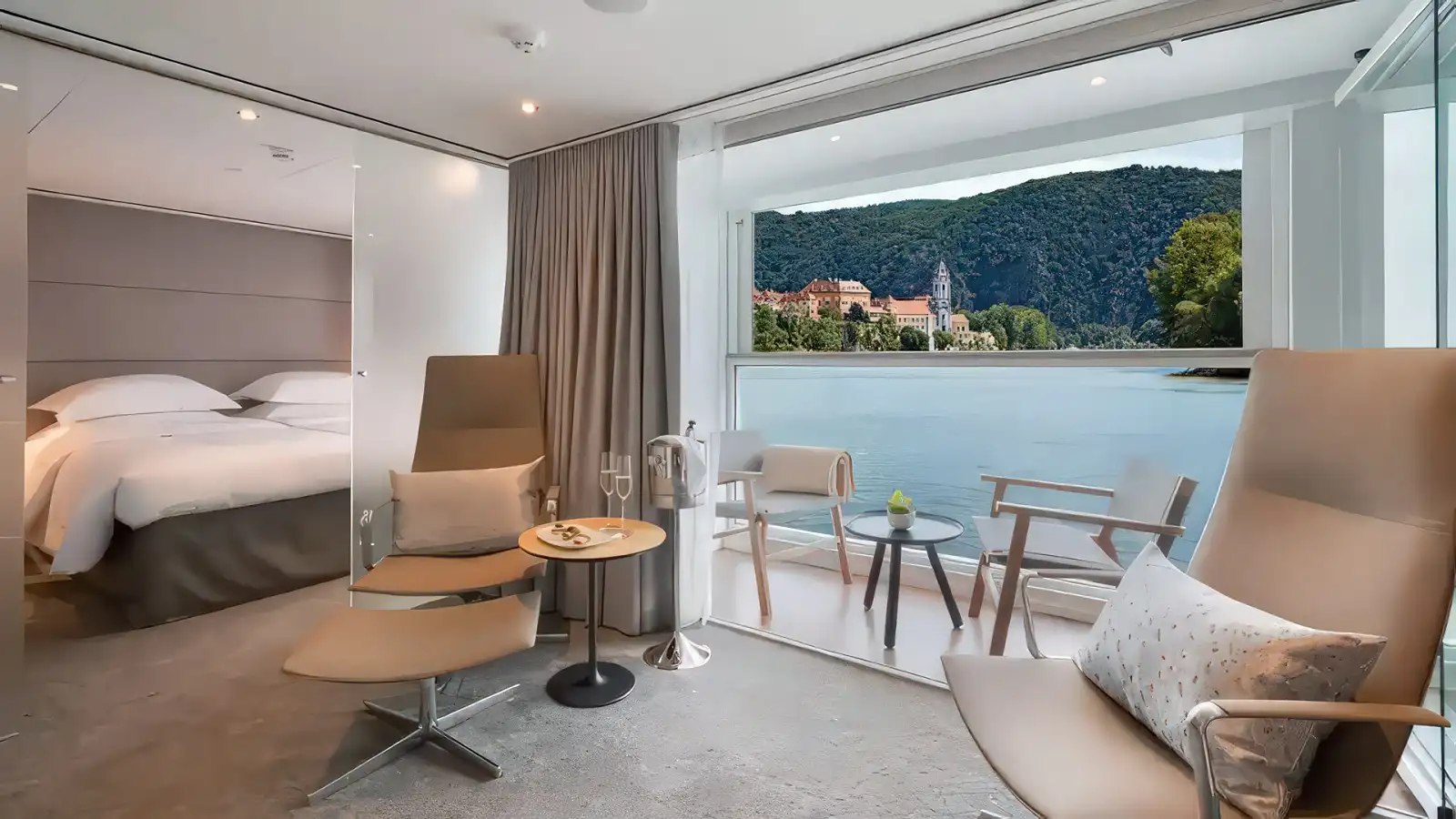emerald suite