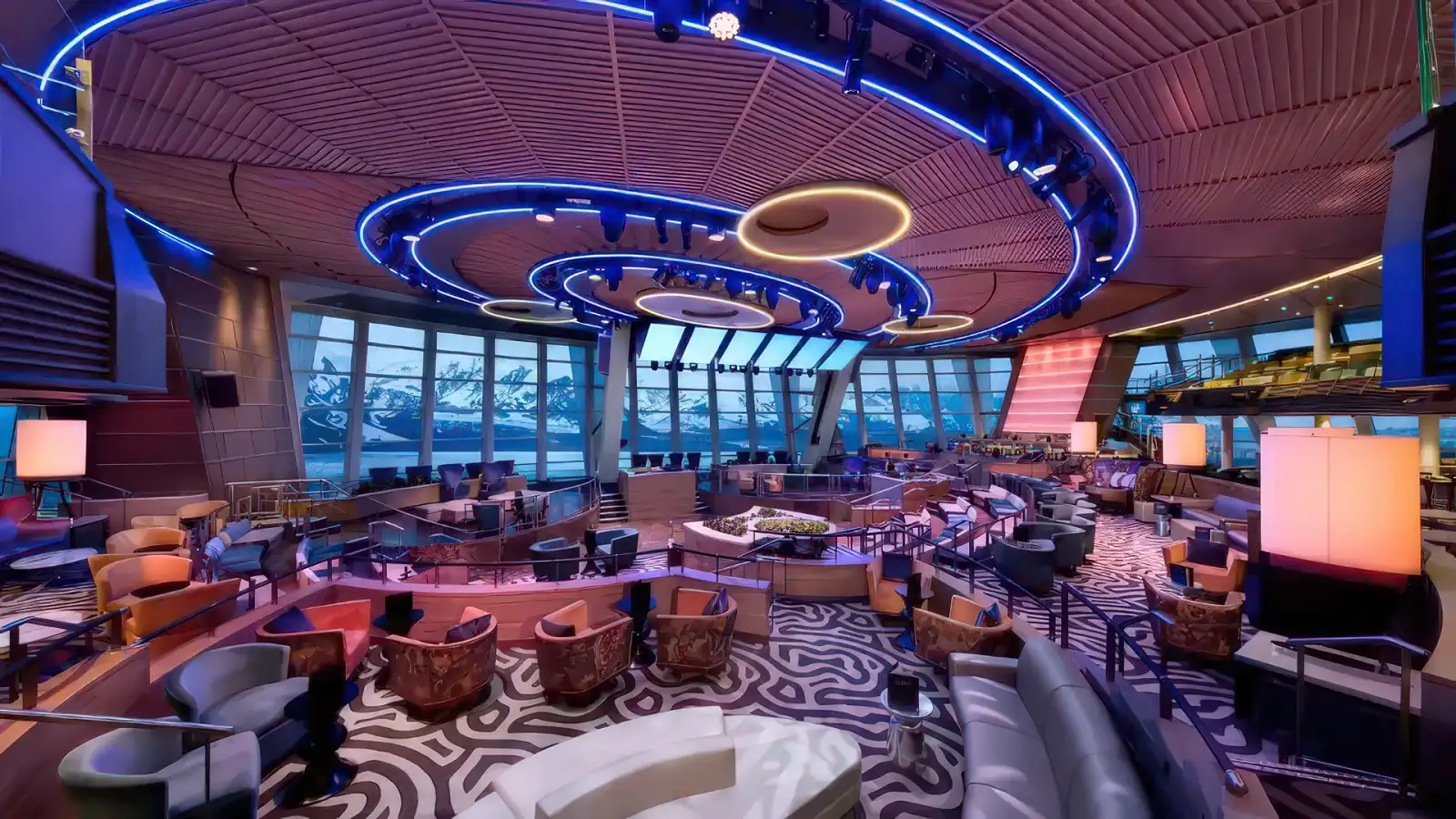 Royal Two70 Lounge